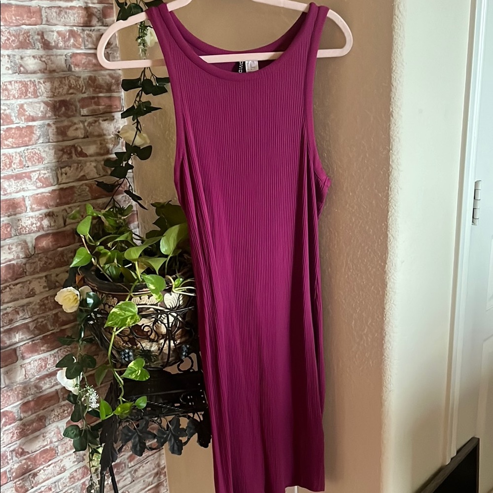 Divided Sleeveless Purple Midi Dress